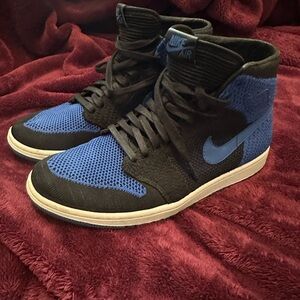 Nike Men's Black and Blue High-Top Sneakers